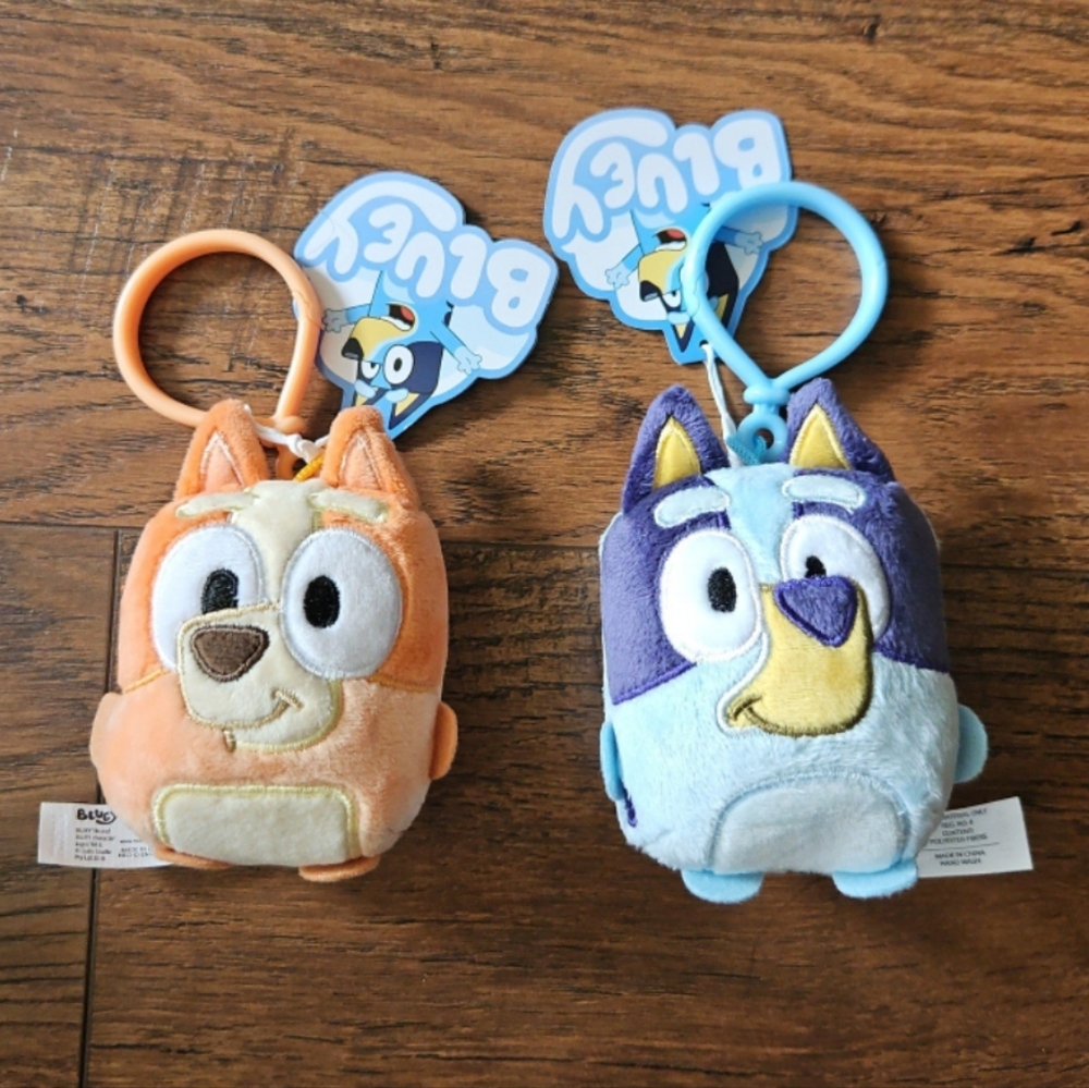 Bluey and Bingo mini plush keychain set NWT